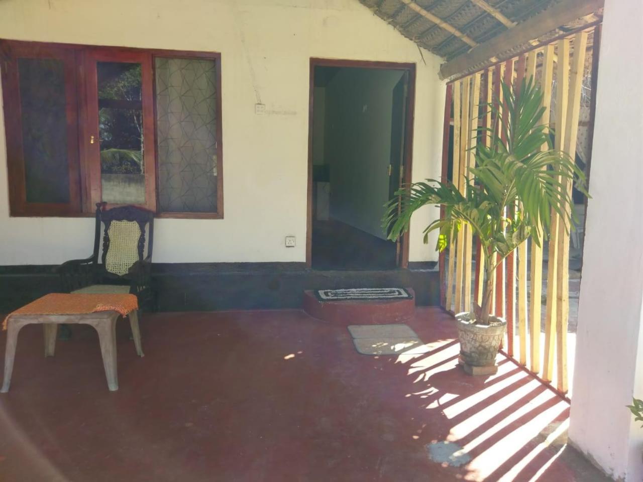 Bed and Breakfast Peacock Garden Tangalle Exterior foto